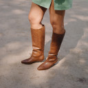 Stockholm kozaki, karmelowy wzór krokodyla OUTLET